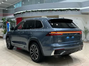 Купить Geely Monjaro, I Серый 2.0 4WD AT (238 л.с.) от 4300000 ₽. в Ставрополе