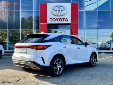 Купить Lexus RX, V Белый RX 300 2.0 4WD AT (247 л.с.) от 7900000 ₽. в Ставрополе