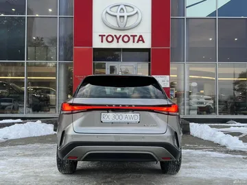 Купить Lexus RX, V Серебряный RX 300 2.0 4WD AT (247 л.с.) от 7900000 ₽. в Ставрополе