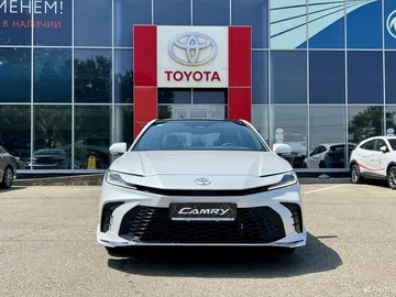 Купить Toyota Camry, XV80 Белый 2.0hyb CVT (197 л.с.) от 4700000 ₽. в Ставрополе