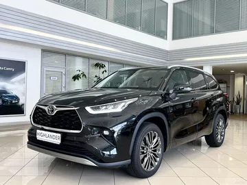 Купить Toyota Highlander, IV Чёрный 2.0 4WD AT (248 л.с) от 5800000 ₽. в Ставрополе