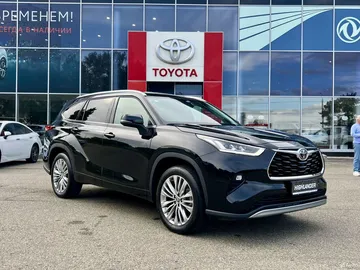 Купить Toyota Highlander, IV Чёрный 2.0 4WD AT (248 л.с) от 6150000 ₽. в Ставрополе
