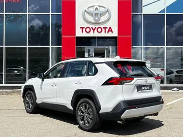 Купить Toyota RAV4, V Белый 2.0 4WD CVT (171 л.с.) от 4250000 ₽. в Ставрополе