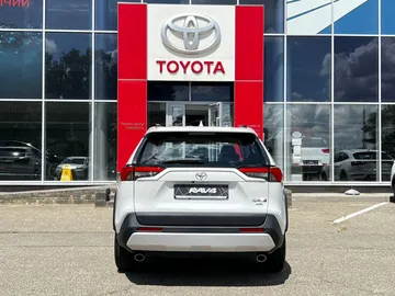 Купить Toyota RAV4, V Белый 2.0 4WD CVT (171 л.с.) от 4400000 ₽. в Ставрополе