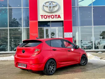 Купить Hyundai Solaris Черный 1.6 AT (123 л.с.) от 760000 ₽. в Ставрополе