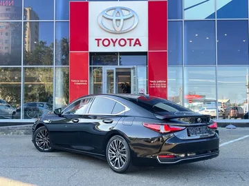 Купить Lexus ES Black 250 2.5 AT (200 л.с.) от 4100000 ₽. в Ставрополе