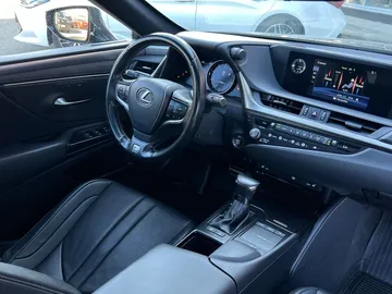 Купить Lexus ES Black 250 2.5 AT (200 л.с.) от 4100000 ₽. в Ставрополе