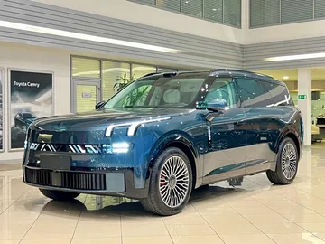 Купить Lynk & Co 900 Black 2.0hyb AT (884 л.с.) 4WD от 9000000 ₽. в Ставрополе