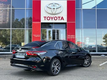 Купить Toyota Camry Black 2.5 AT (200 л.с.) от 5350000 ₽. в Ставрополе