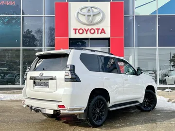 Купить Toyota Land Cruiser Prado Белый 4.0 AT (249 л.с.) 4WD от 6900000 ₽. в Ставрополе