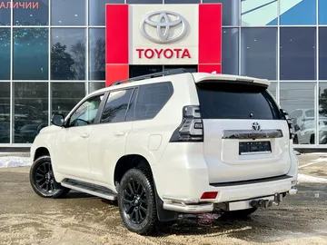 Купить Toyota Land Cruiser Prado Белый 4.0 AT (249 л.с.) 4WD от 6900000 ₽. в Ставрополе